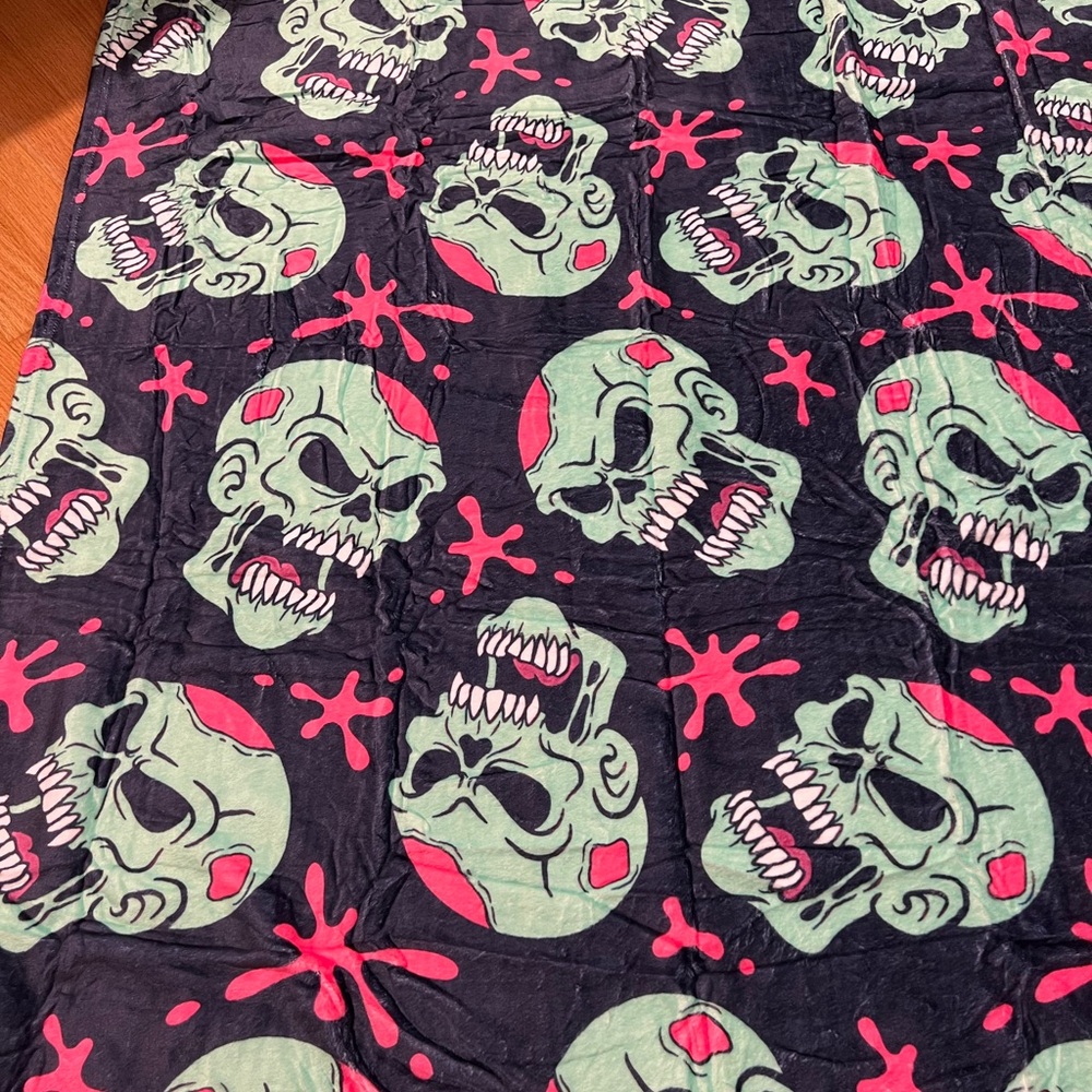Skull Pattern Blanket